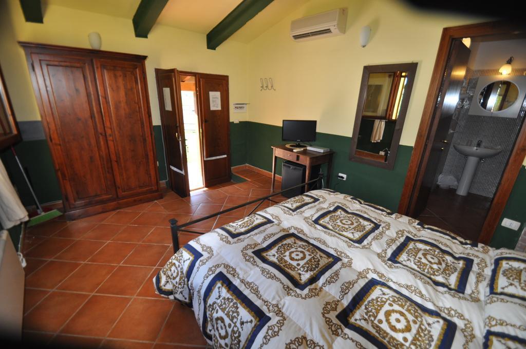 Agriturismo Il Cerrosughero Villa Scarlino Rum bild