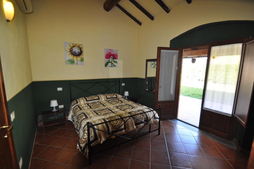 Agriturismo Il Cerrosughero Villa Scarlino Rum bild