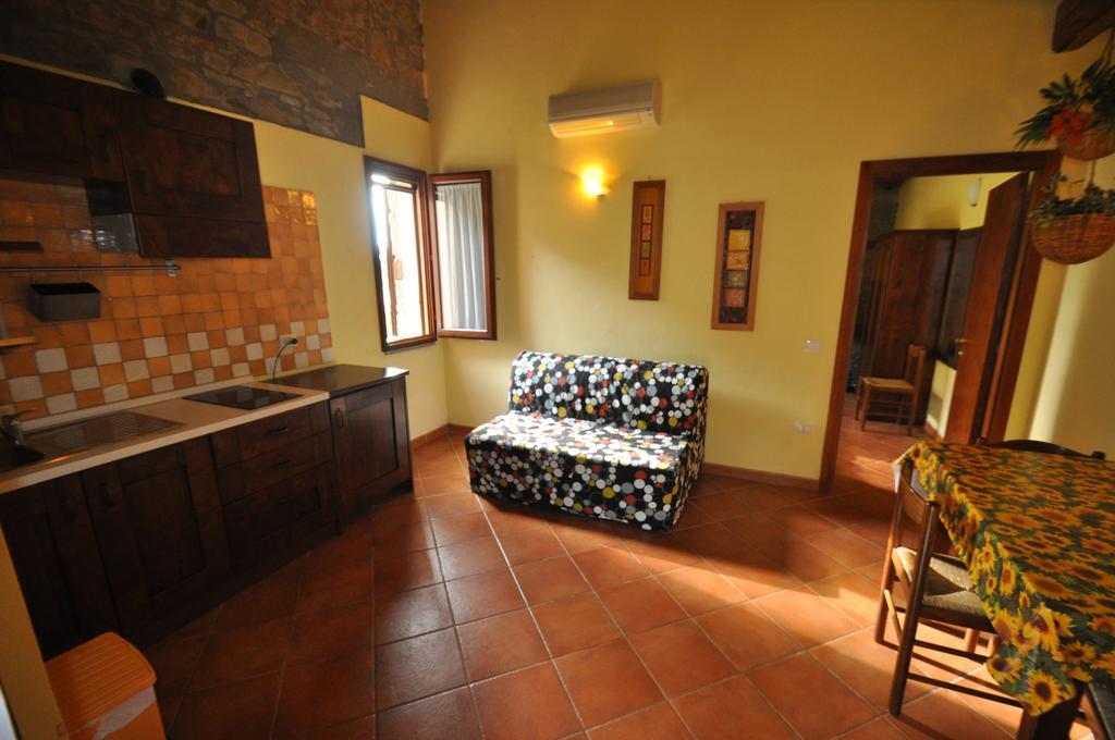Agriturismo Il Cerrosughero Villa Scarlino Rum bild