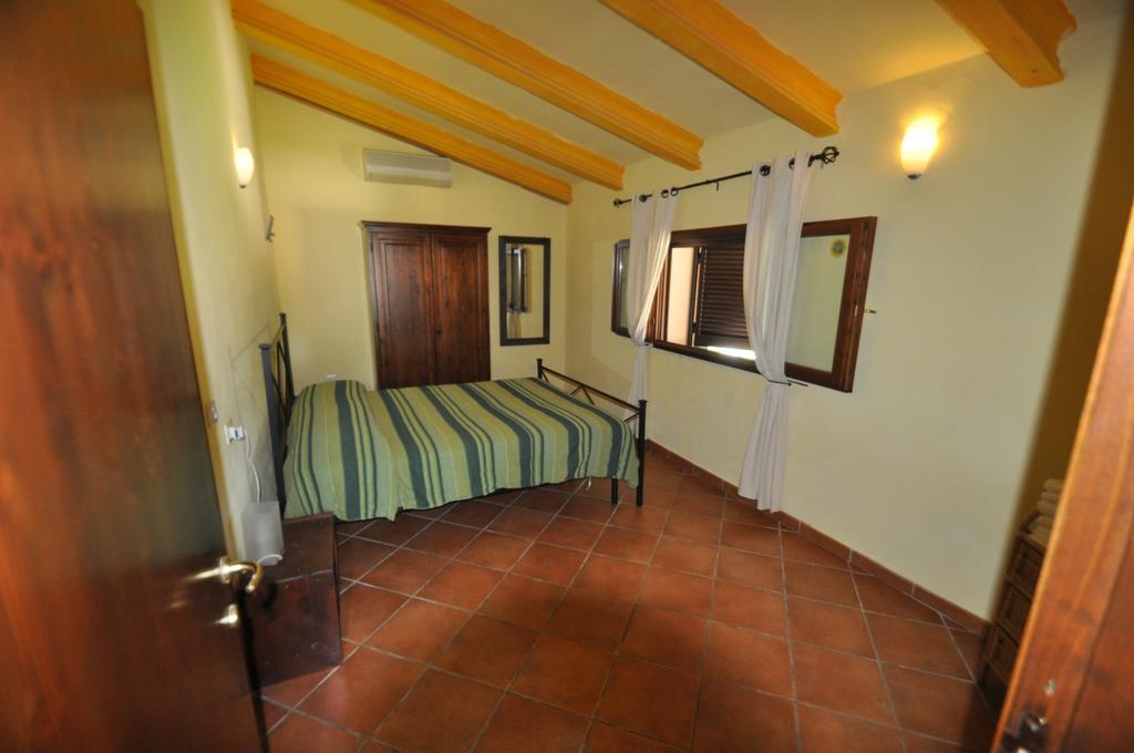 Agriturismo Il Cerrosughero Villa Scarlino Rum bild